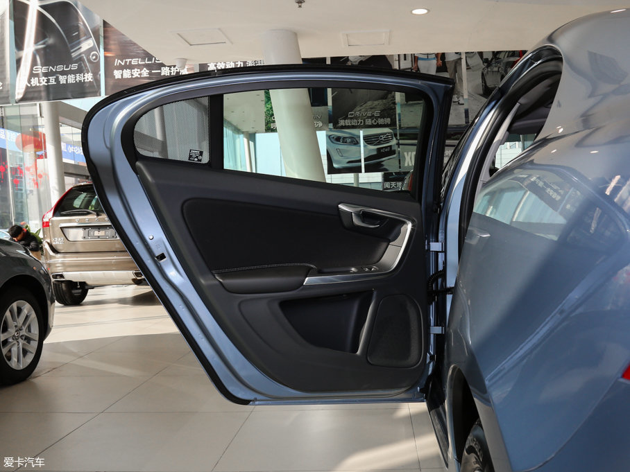 2017֠S60 L 1.5T T3 а