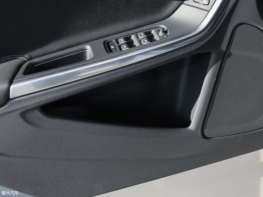 2017֠S60 L 1.5T T3 а