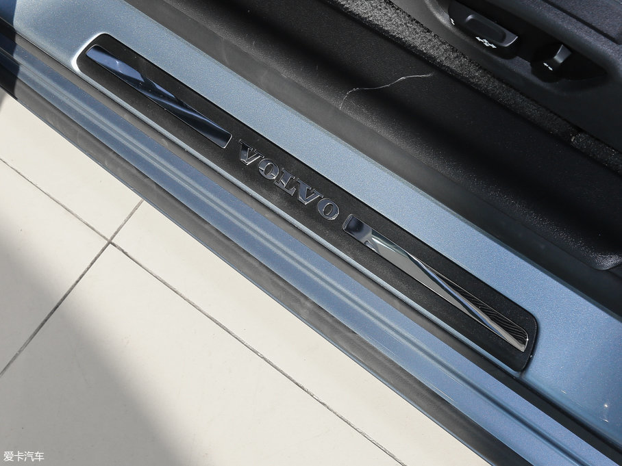 2017֠S60 L 1.5T T3 а