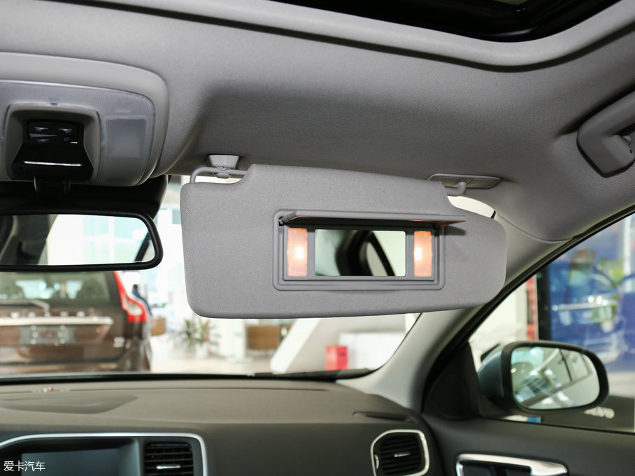 2017֠S60 L 1.5T T3 а