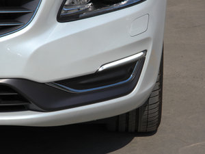 2017L 2.0T T4 h(yun) ǰF