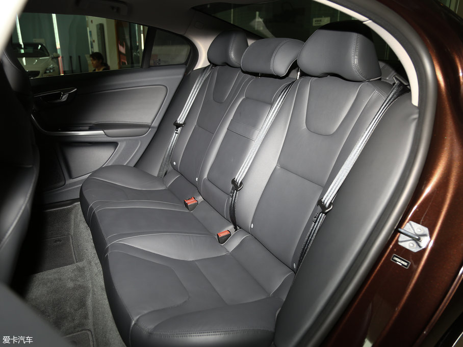 2018֠S60 L 1.5T T3 M