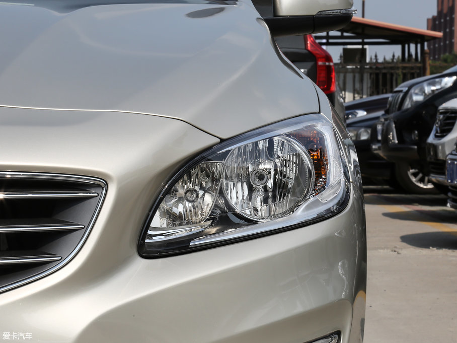 2018֠S60 L 1.5T T3 а