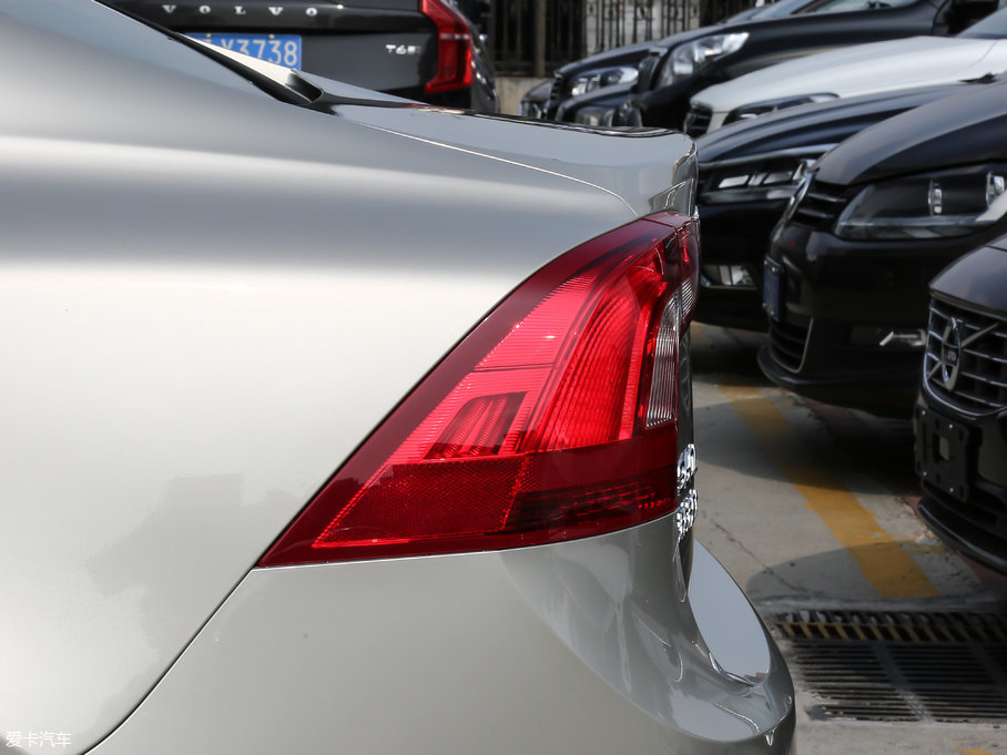 2018֠S60 L 1.5T T3 а