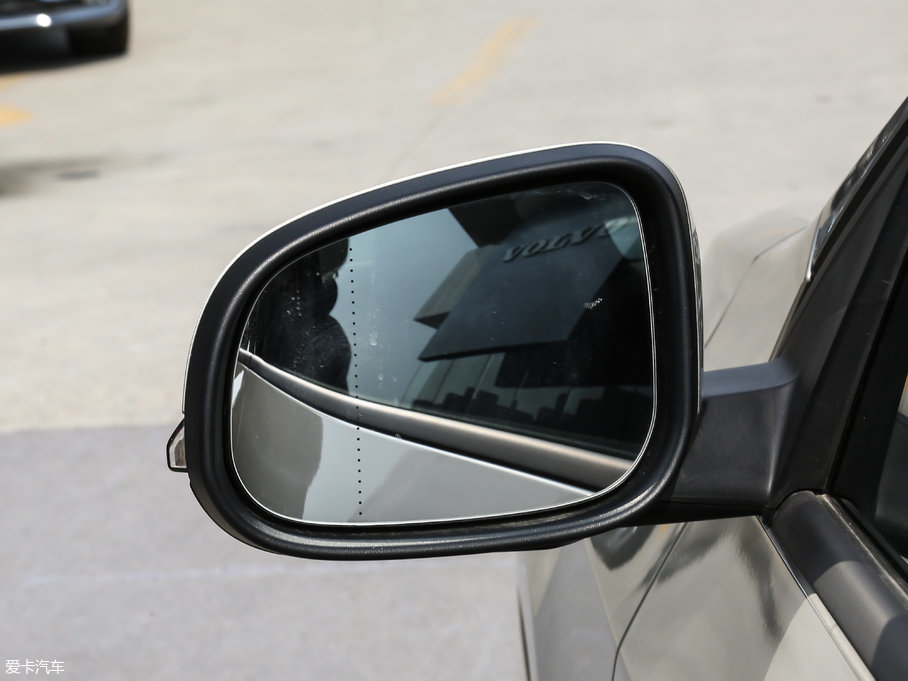 2018֠S60 L 1.5T T3 а