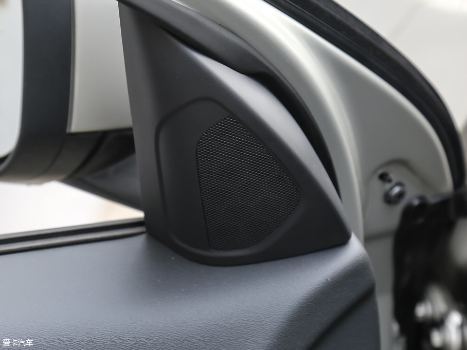 2018���֠���S60 L 1.5T T3 ���а�