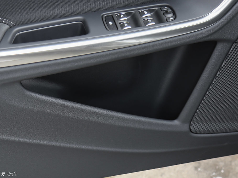 2018֠S60 L 1.5T T3 а