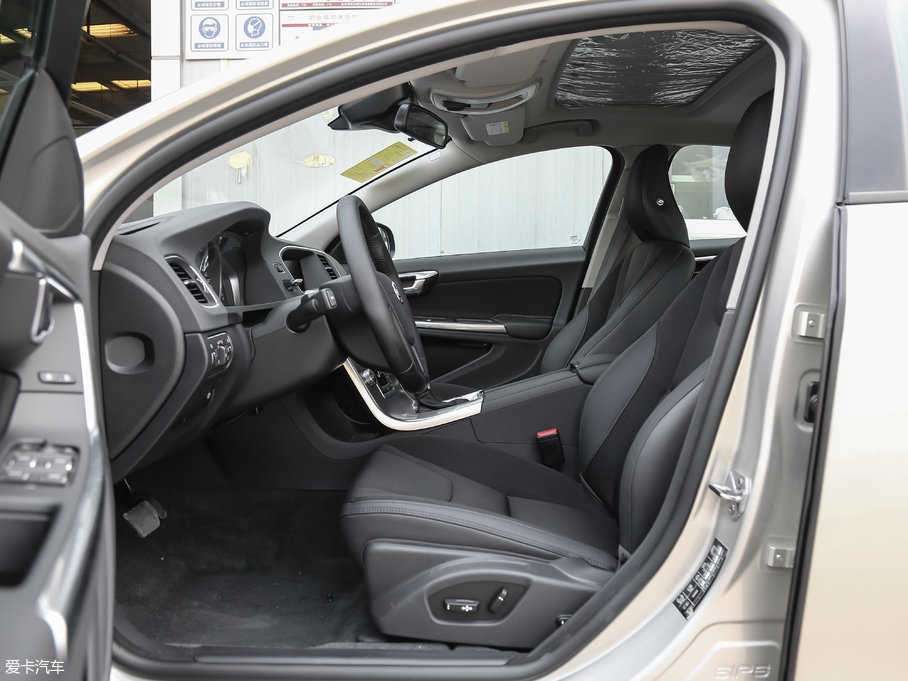 2018֠S60 L 1.5T T3 а