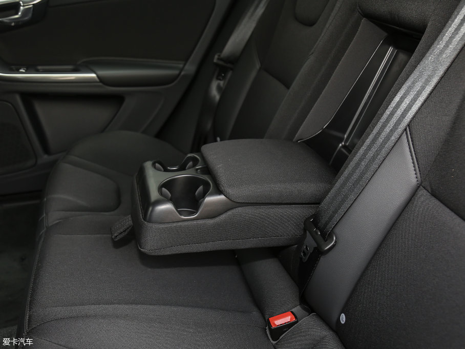 2018֠S60 L 1.5T T3 а