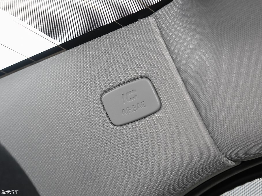 2018֠S60 L 1.5T T3 а