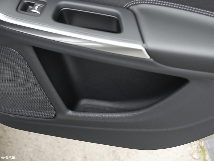 2018֠S60 L 1.5T T3 а