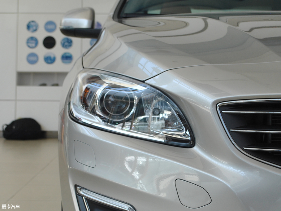 2018֠S60 L 1.5T T3 M