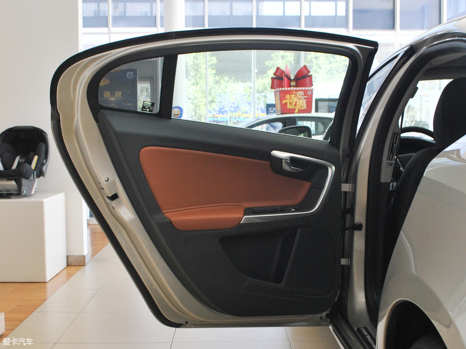 2018֠S60 L 1.5T T3 M