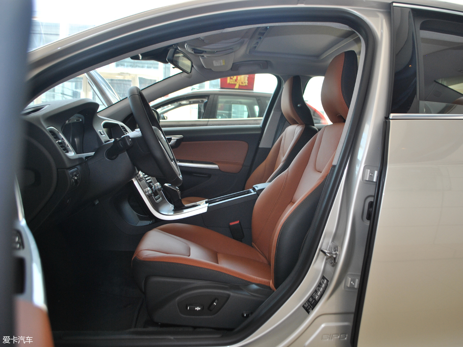 2018֠S60 L 1.5T T3 M