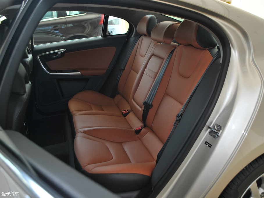 2018֠S60 L 1.5T T3 M