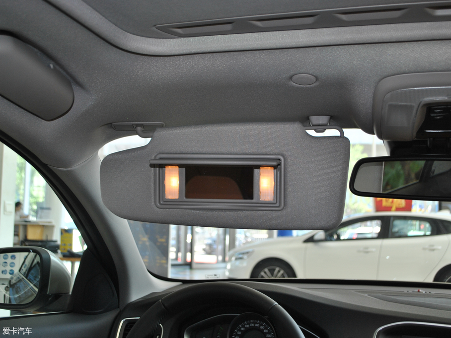 2018֠S60 L 1.5T T3 M