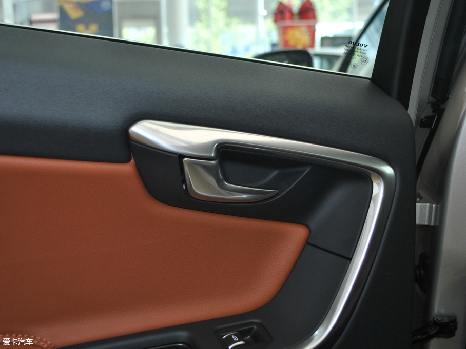 2018֠S60 L 1.5T T3 M