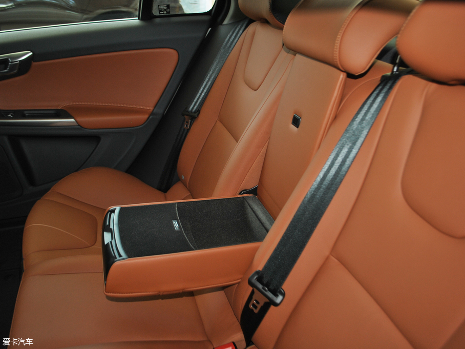 2018֠S60 L 1.5T T3 M