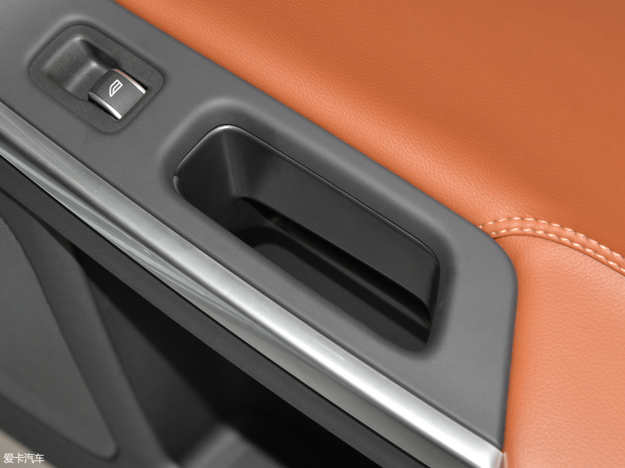 2018���֠���S60 L 2.0T T5 ���S��