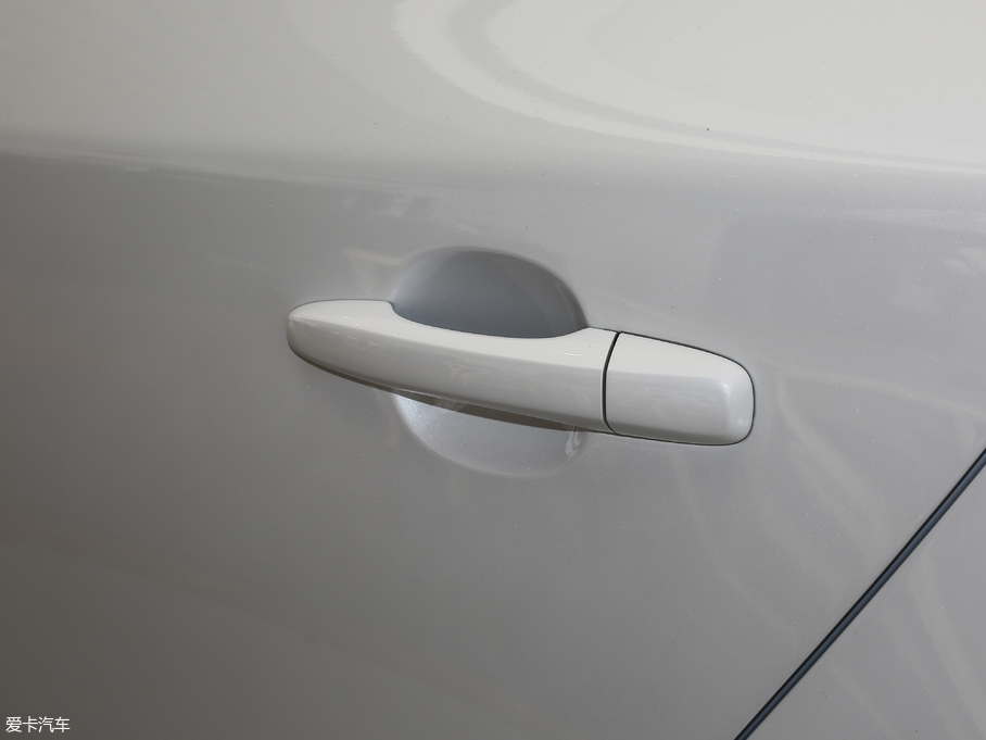 2018���֠���S60 L 2.0T T4 ���h��