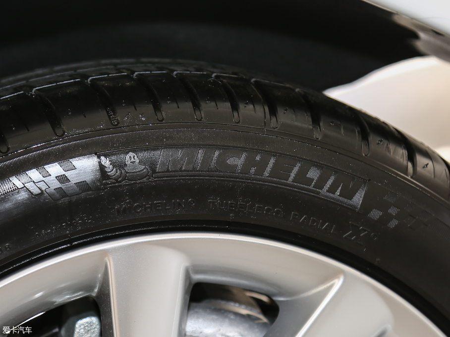 2018���֠���S60 L 2.0T T4 ���h��