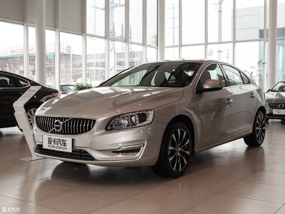 【2018款沃尔沃S60L1.5T T3 智进进取版_整体