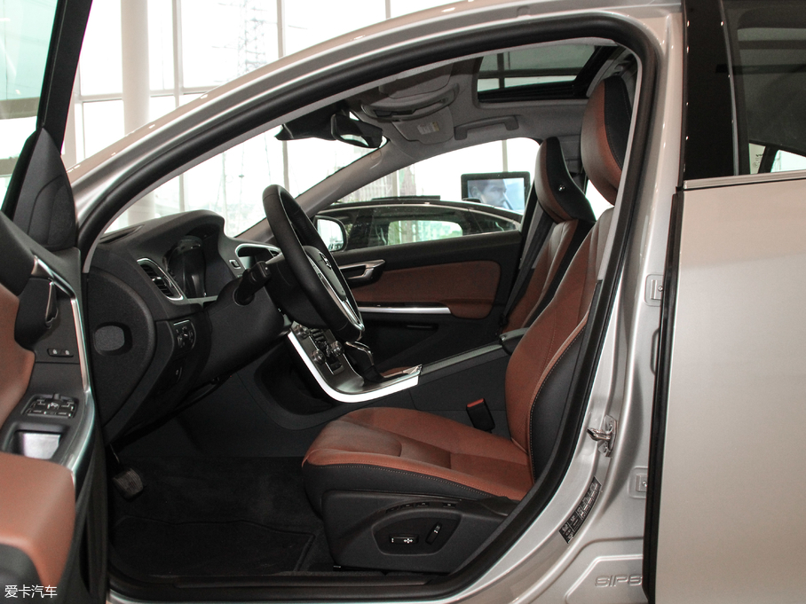 2018֠S60 L 1.5T T3 M(jn)M(jn)ȡ