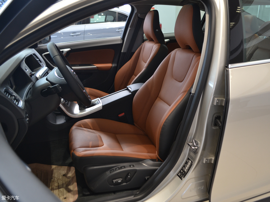 2018֠S60 L 2.0T T4 hMȡ