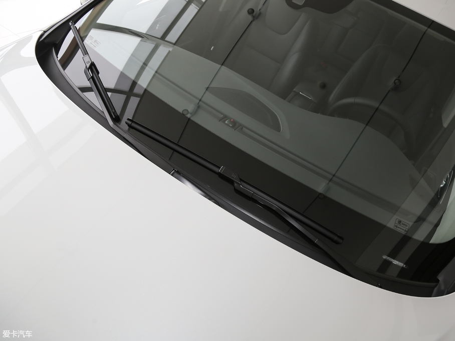 2018֠S60 L 1.5T T3 а