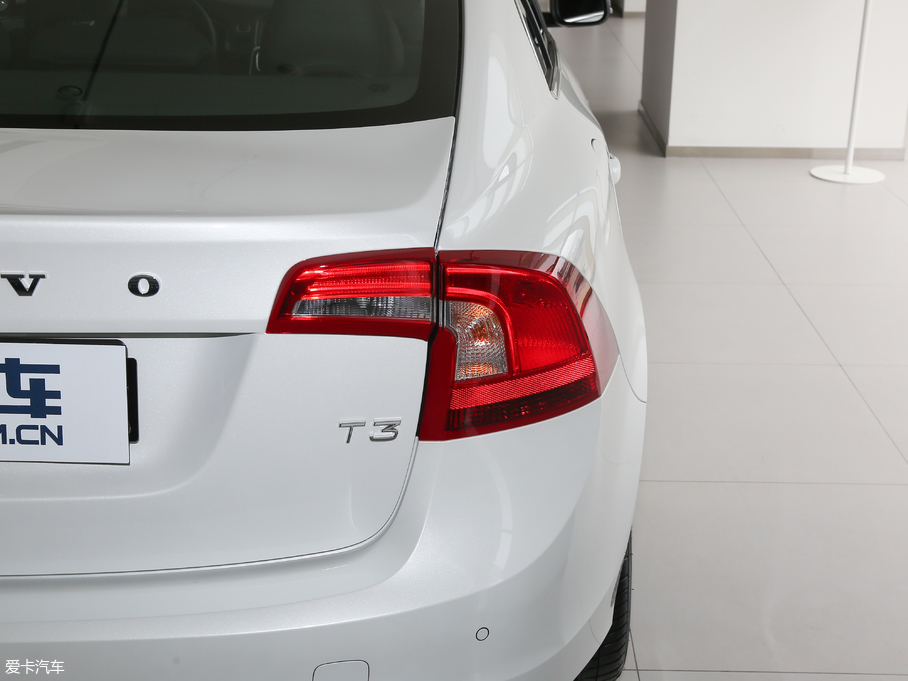 2018֠S60 L 1.5T T3 а