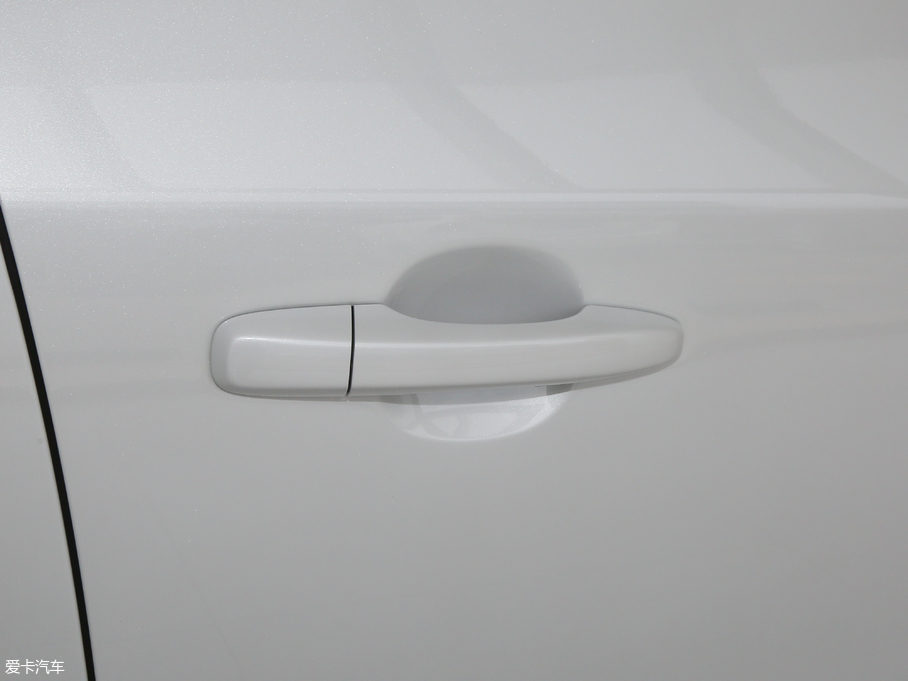 2018֠S60 L 1.5T T3 а