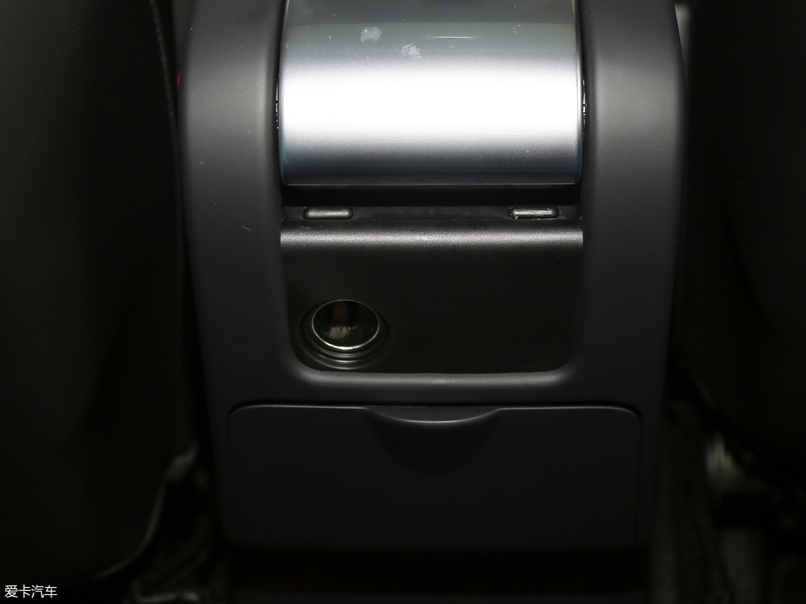 2018���֠���S60 L 1.5T T3 ���а�