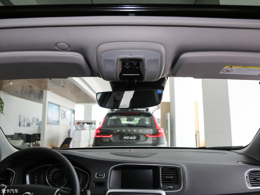 2018֠S60 L 1.5T T3 а