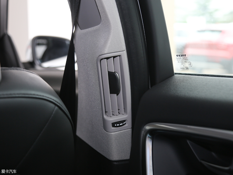 2018֠S60 L 1.5T T3 а