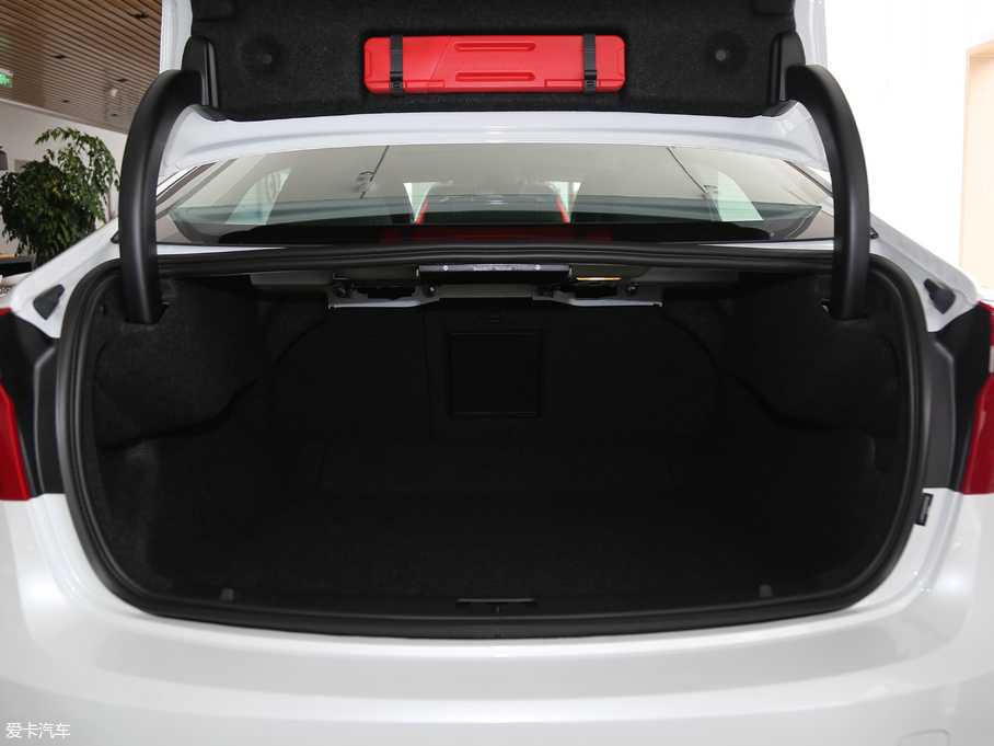 2018֠S60 L 1.5T T3 а