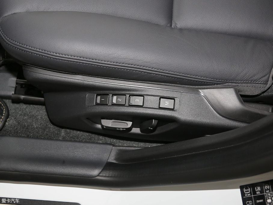 2018֠S60 L 1.5T T3 а