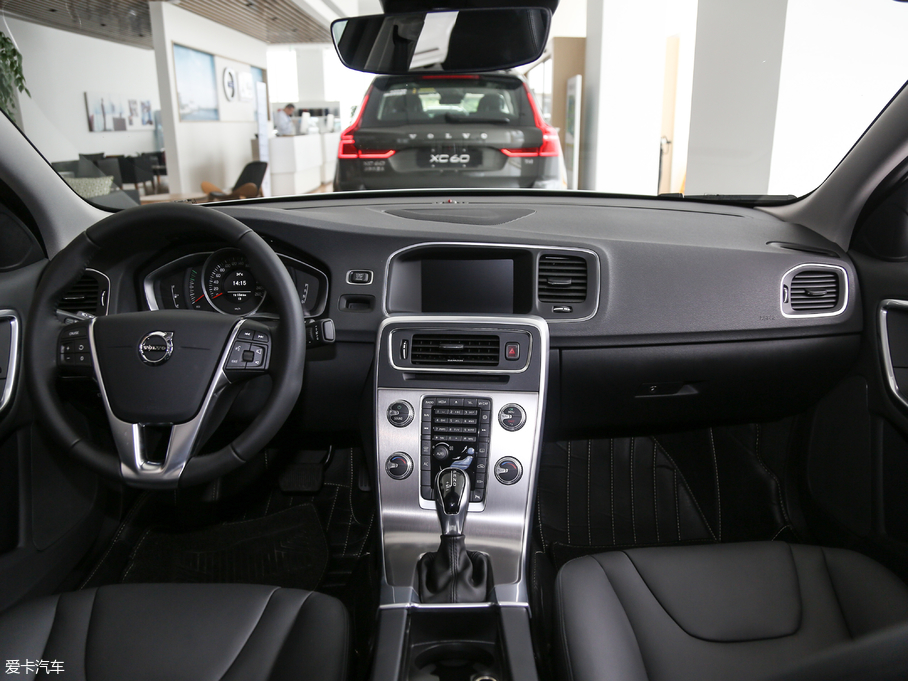 2018֠S60 L 1.5T T3 а