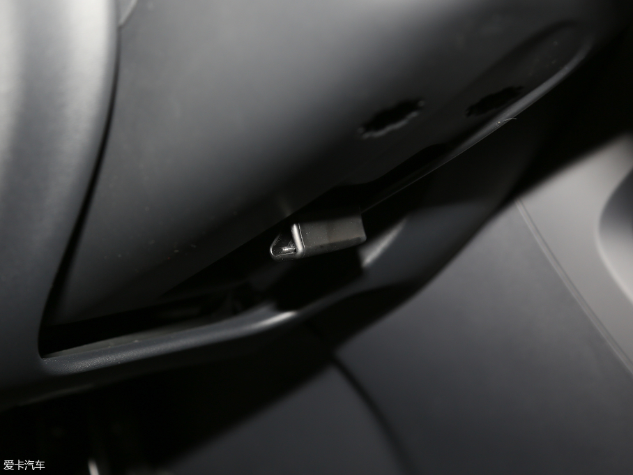 2018֠S60 L 1.5T T3 а