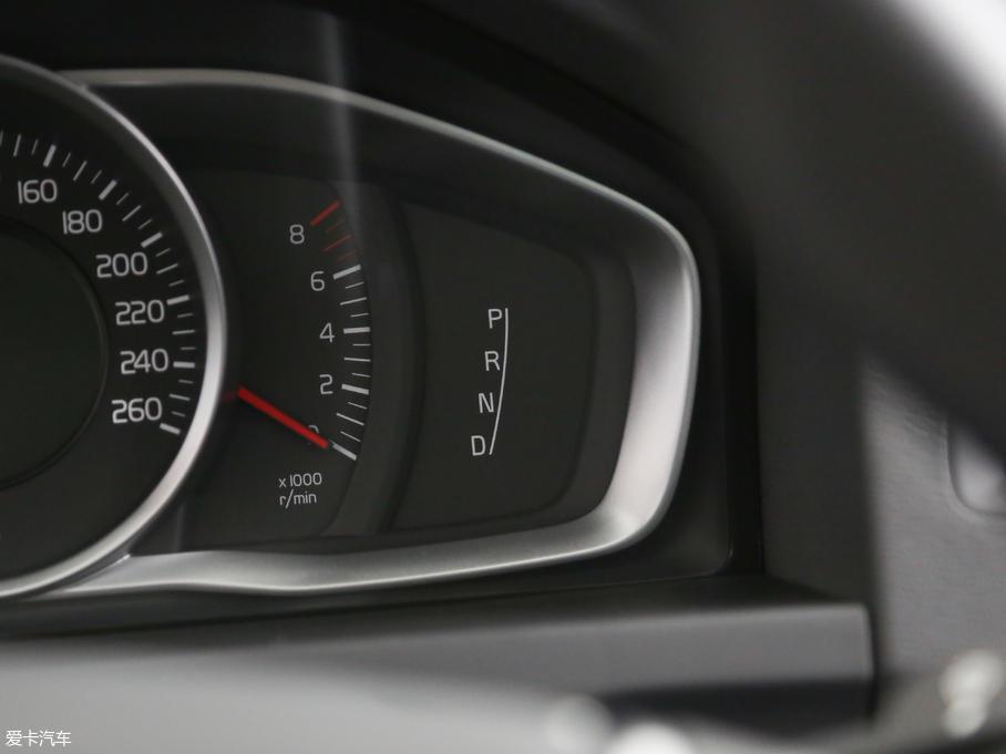 2018���֠���S60 L 1.5T T3 ���а�