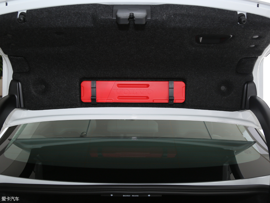 2018֠S60 L 1.5T T3 а