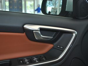 2018L 1.5T T3 M п؅^(q)