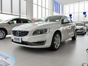 2018L 2.0T T5 S ǰ45