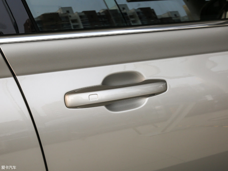 2018���֠���S90 T4 ���h��