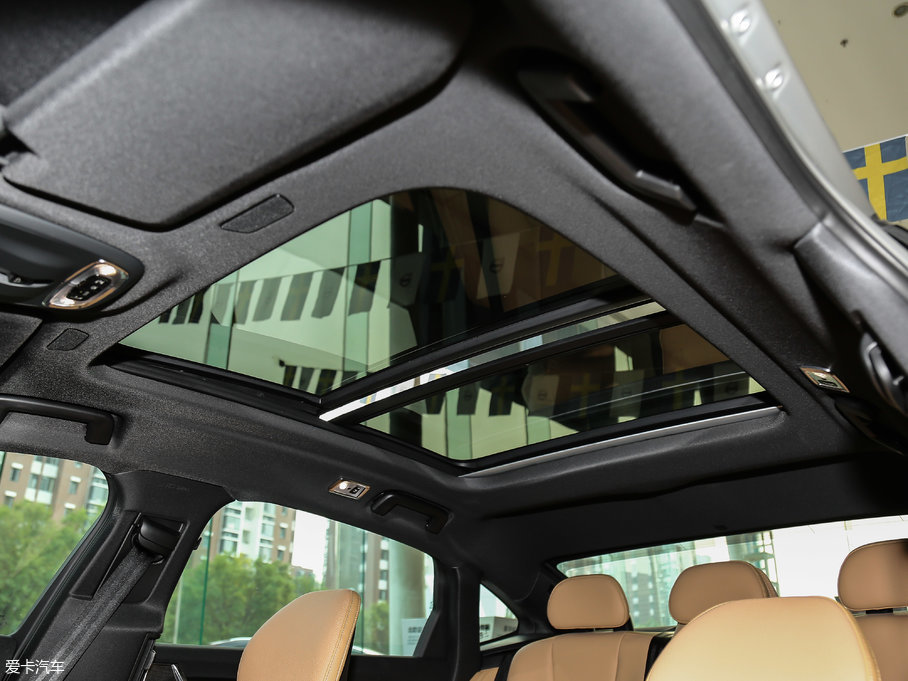 2018���֠���S90 T4 ���h��