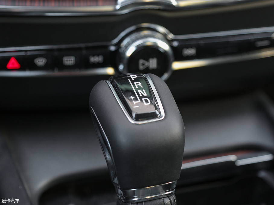 2018���֠���XC60 T5 ���(q��)���h��