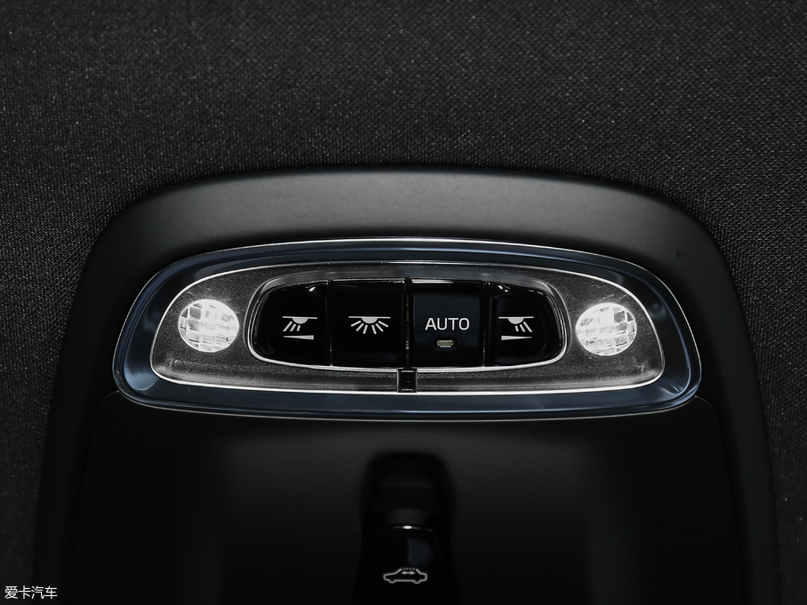 2018֠XC60 T5 (q)\Ӱ