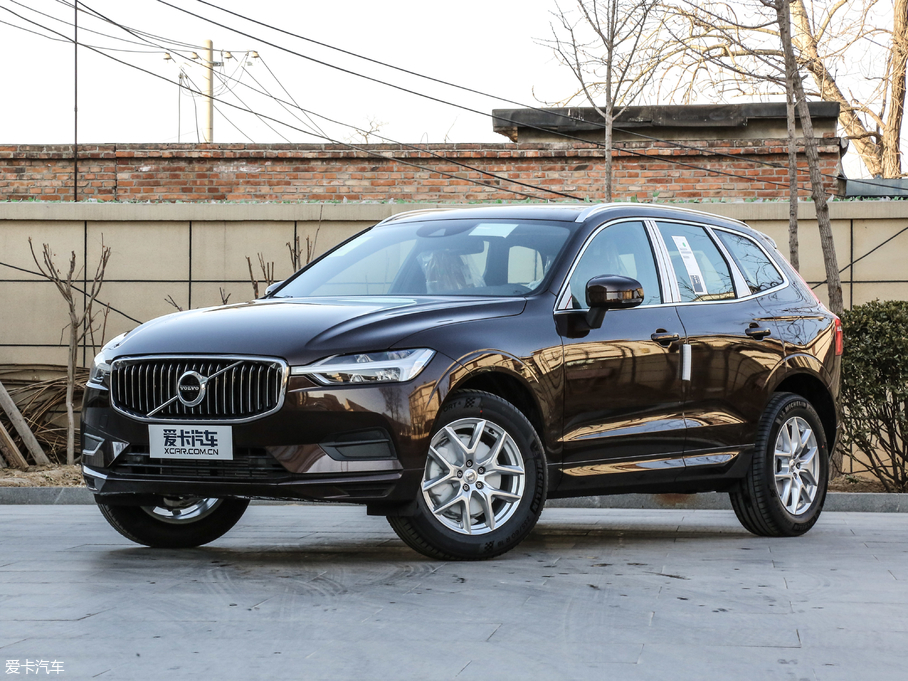 2018款沃尔沃XC60 T5 四驱智逸版