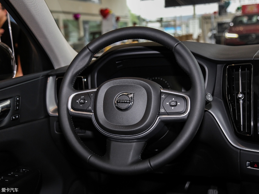 2018֠XC60 T4 ݰ