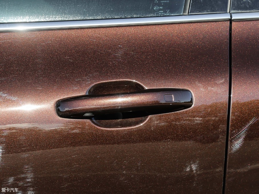 2018֠XC60 T5 (q)źA