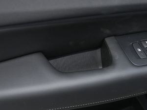 2018T5 (q)\(yn)(dng) g